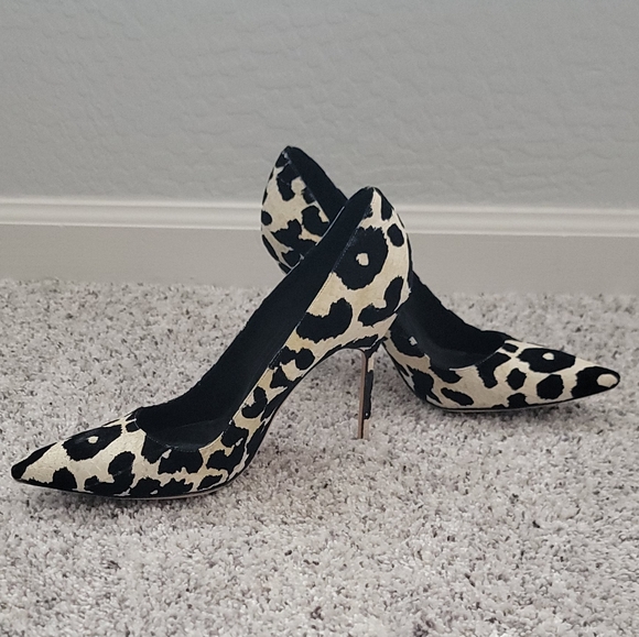 Manolo Blahnik Shoes - Black & White Leopard Manolo Blahnik Pumps Size 38